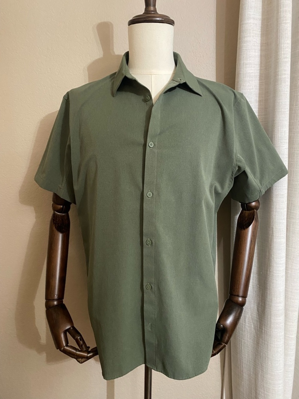 Lululemon Short-Sleeve Button-Up Shirt - Olive Green